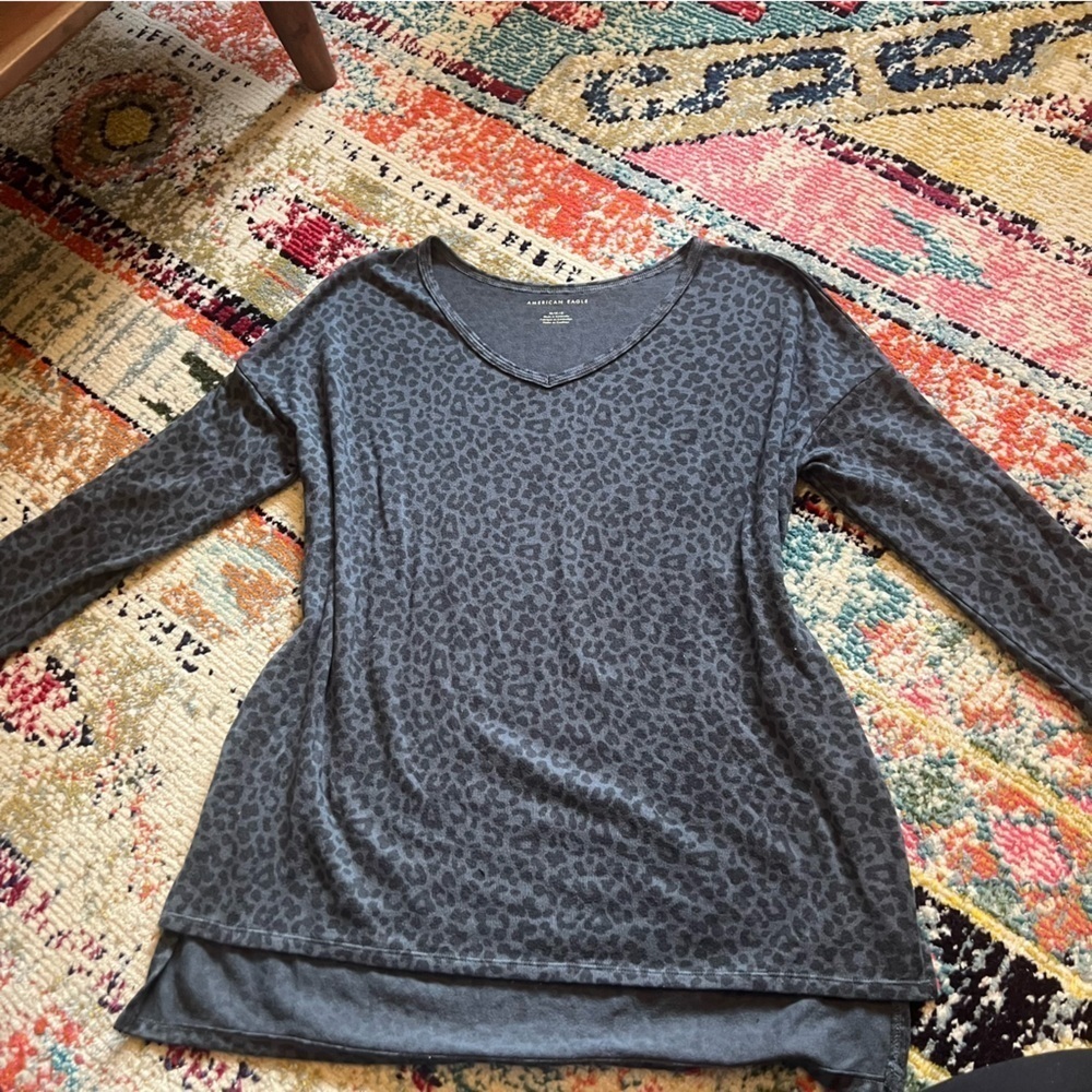 American Eagle outfitters cheetah print long sleeve womens size M